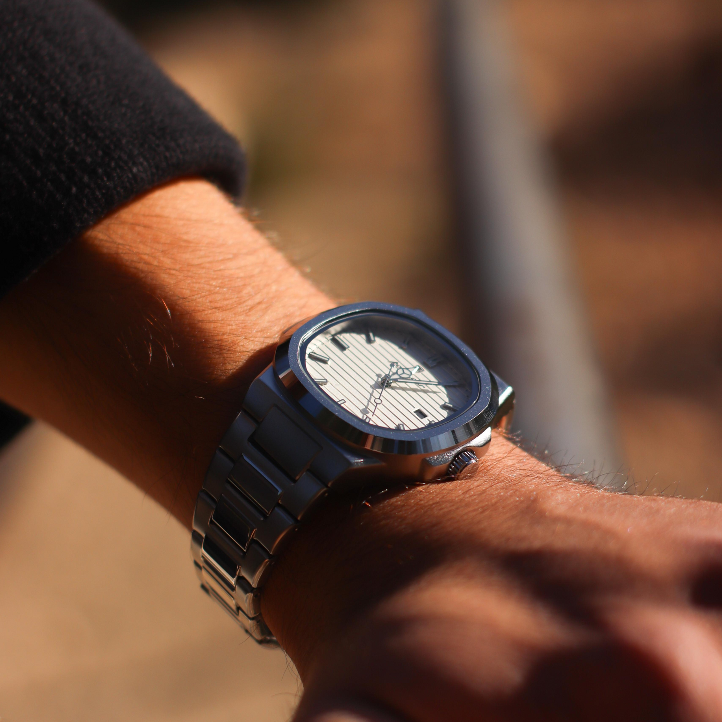 Luxury Nautilus Hugo Watch – Limited Time Deal